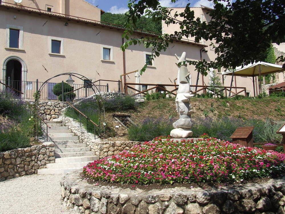 Convento Di San Colombo Hotel Santo Stefano Di Sessanio Luaran gambar